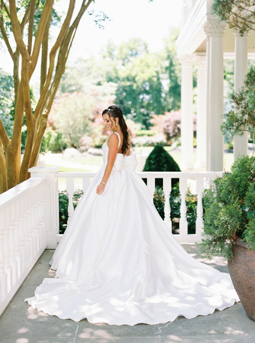 this-disney-princess-bride-had-a-dreamy
