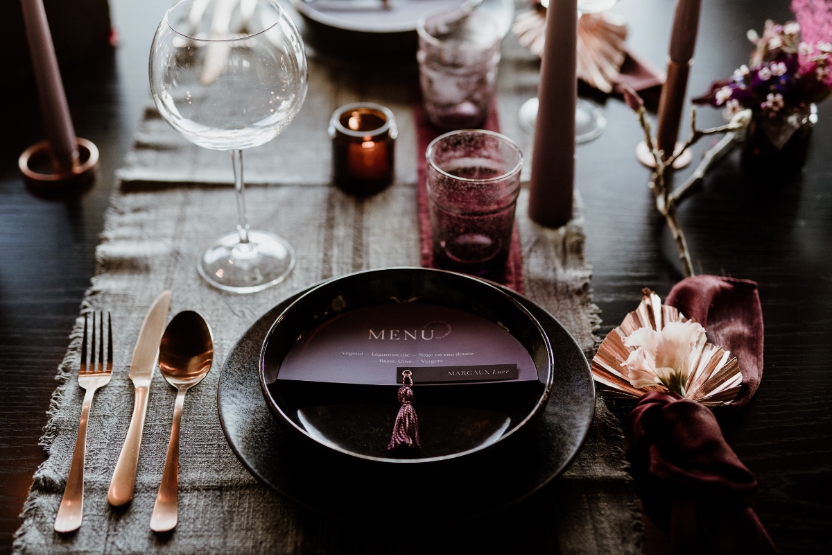 winter-purple-elopement-france-styleshoo