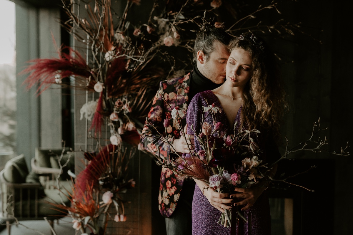 winter-purple-elopement-france-styleshoo