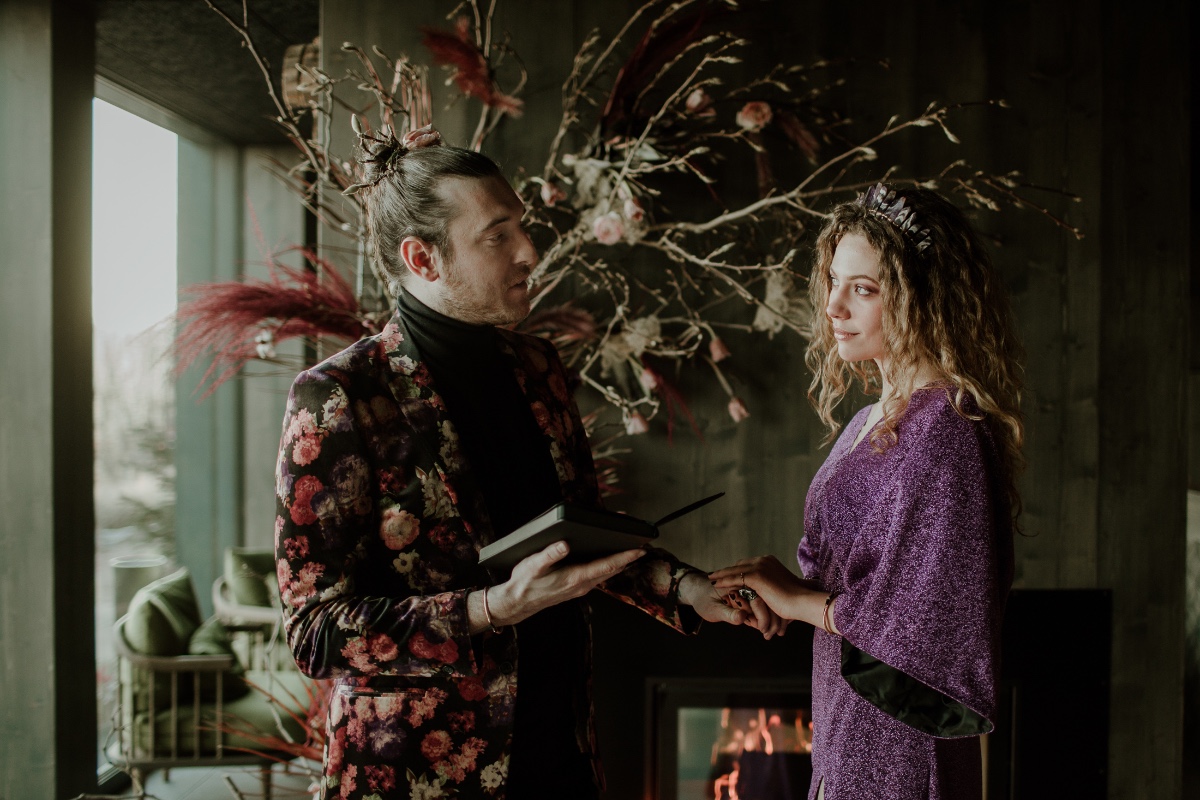 A Rebellious Purple Themed Elopement With A Nordic Bath Finale