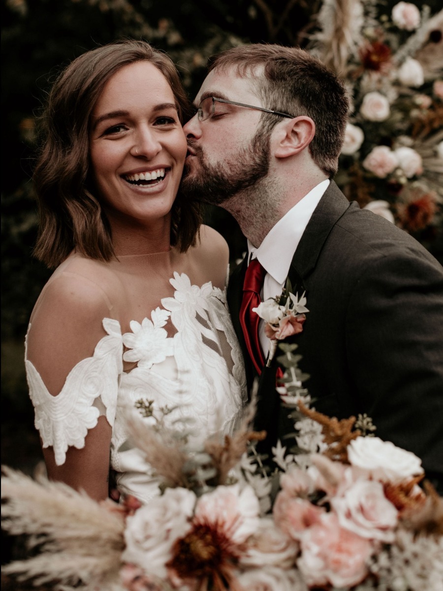 This Intimate Texas Wedding Will Make You Fall In Love With Fall