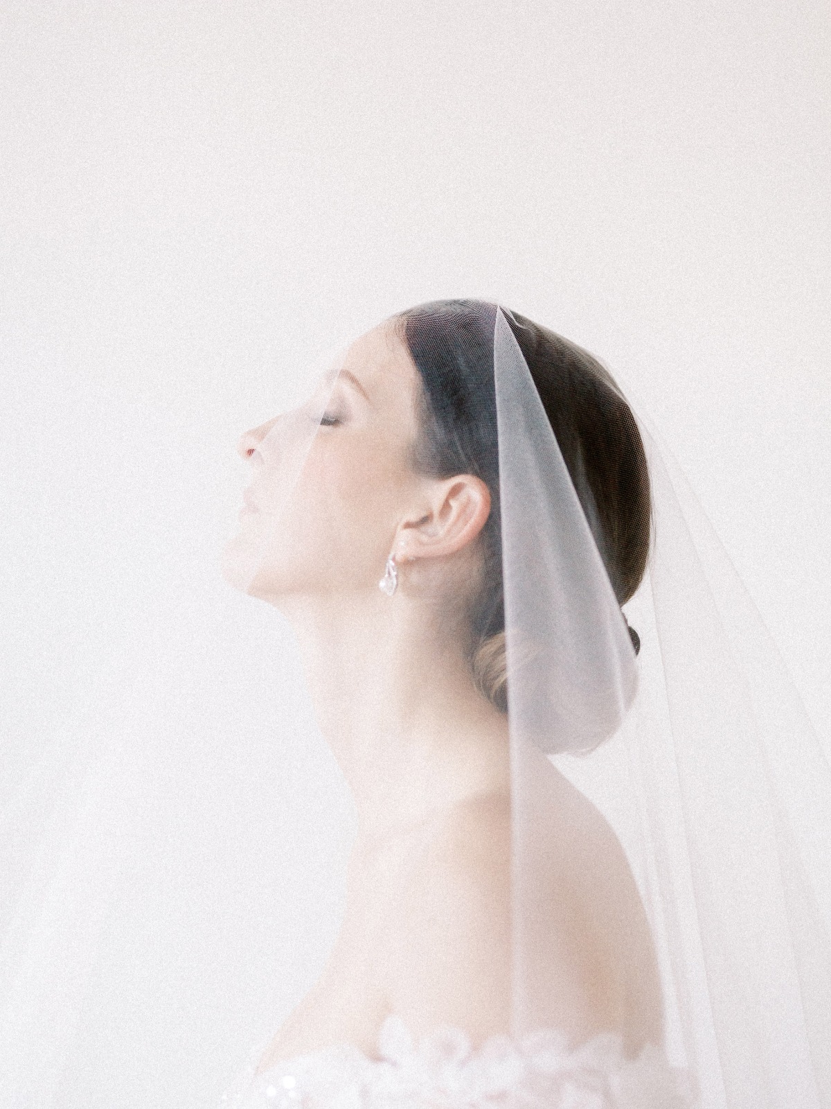 A Modern Scandinavian Inspired Bridal Moment in White and Blue