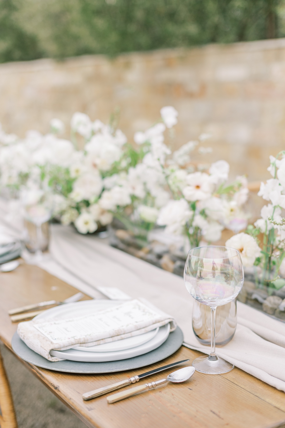 How To Make Your Wedding Stand Out At A Popular Venue