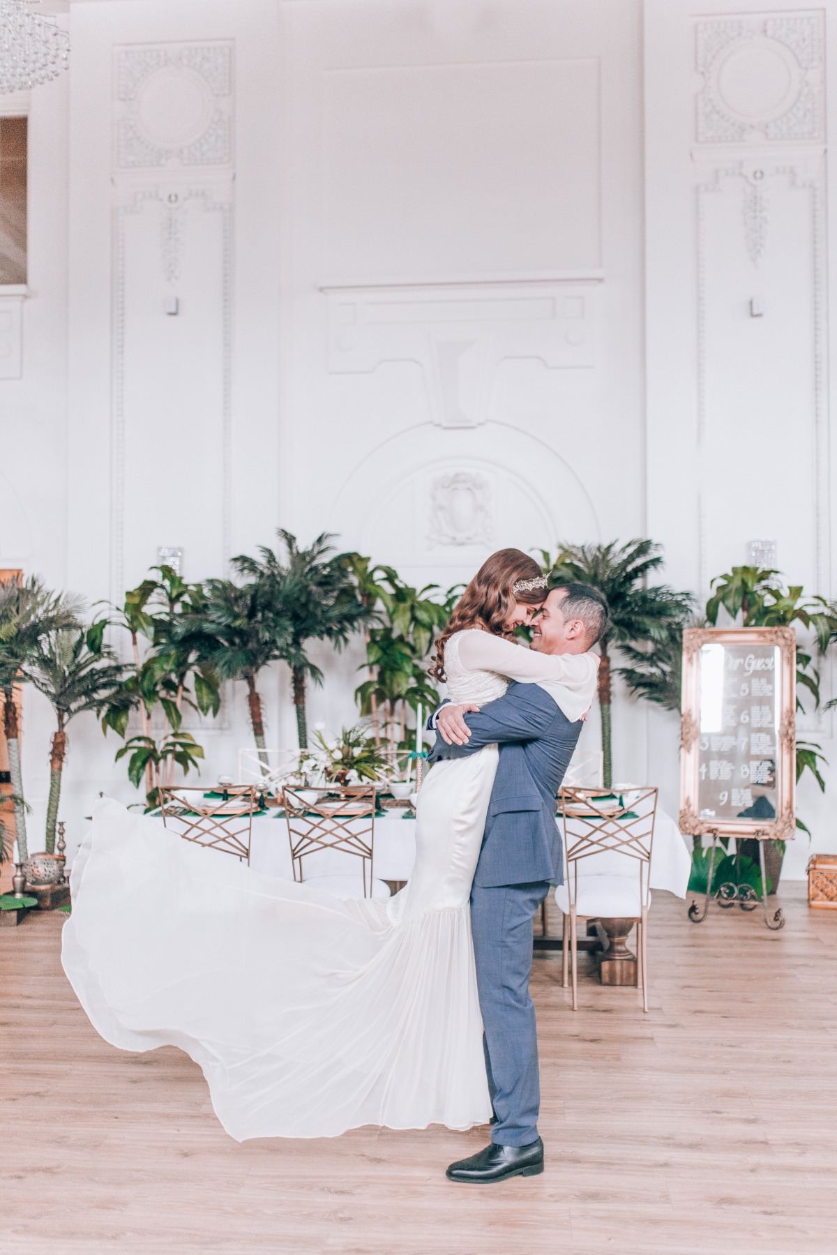 Learn How To Bring The Outside In With This Casablanca Inspired Shoot