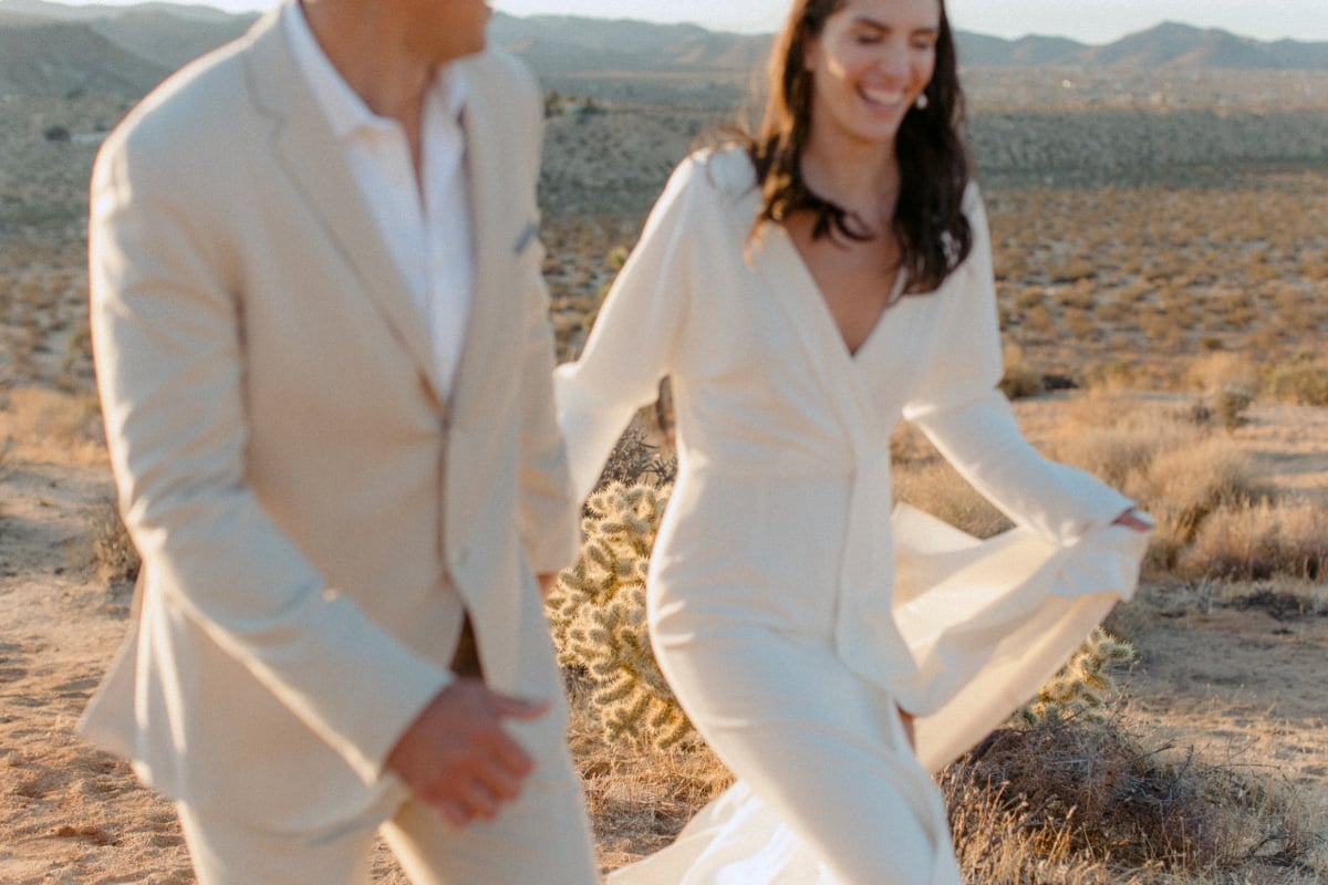 How To Have A Sexy Minimalist Elopement At An AirBnb