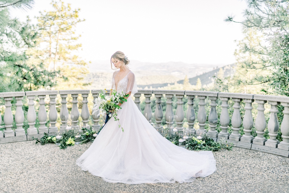Timeless Estate Wedding With A Breathtaking View