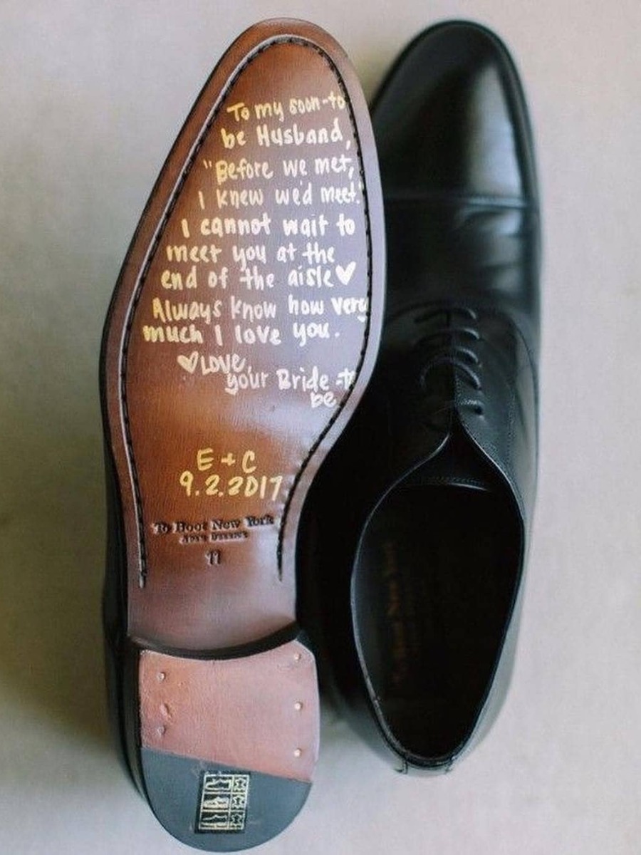 6 Things to Write on the Bottom of Your S.O.’s Shoes