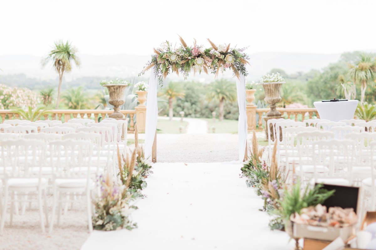 Meet Your Guests In The MiddleâA Romantic Destination Wedding In Provence