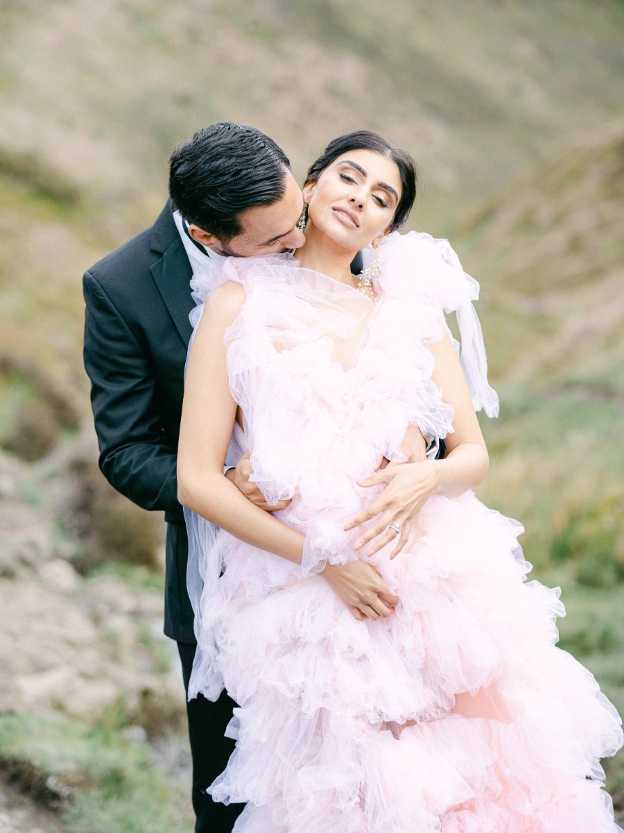 Hillside Elopement That Looks Like It Came Straight From Jane Austen's Imagination