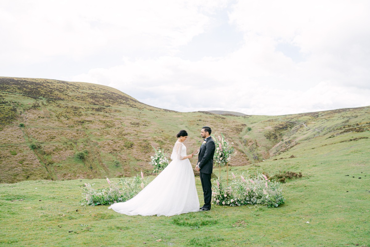 luxury-elopement-photographer-in-the-eng