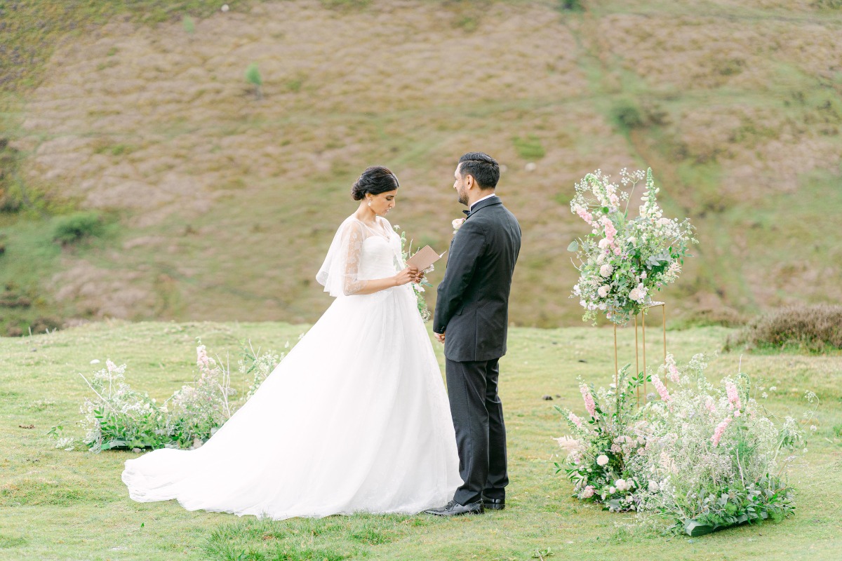 luxury-elopement-photographer-in-the-eng