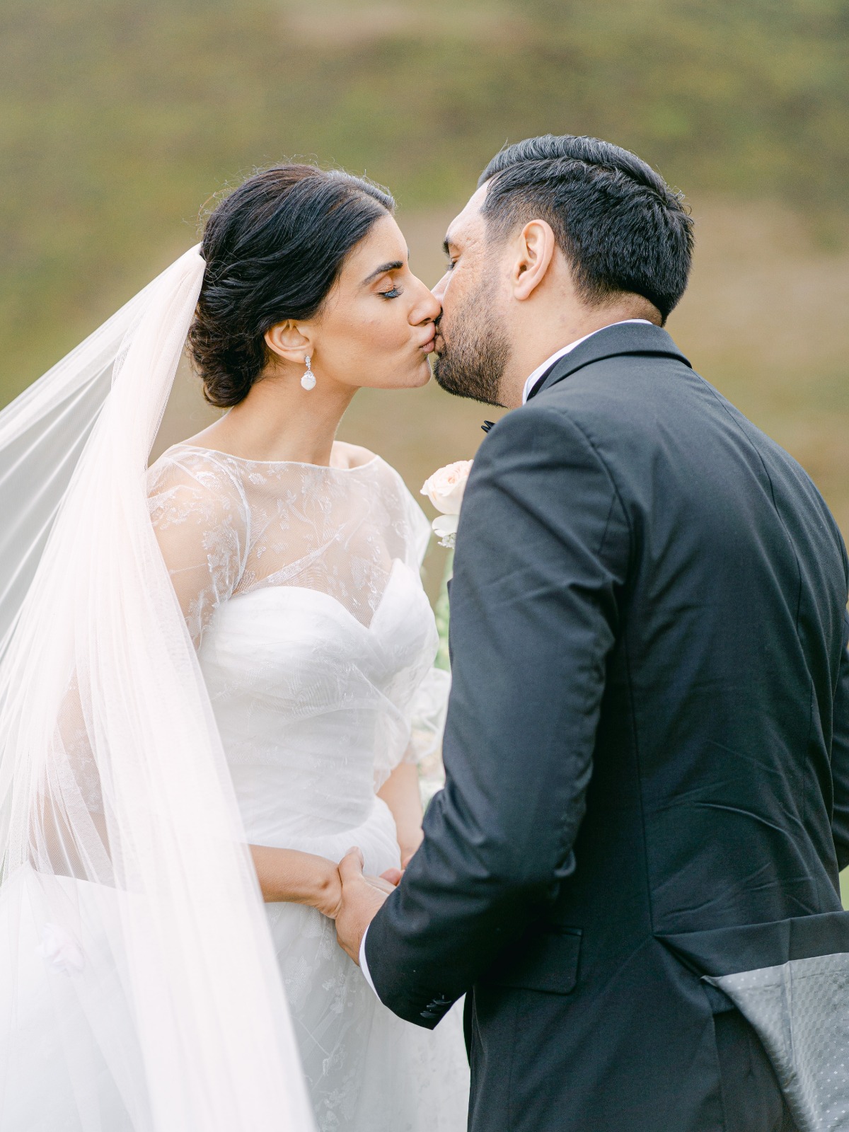 luxury-elopement-photographer-in-the-eng