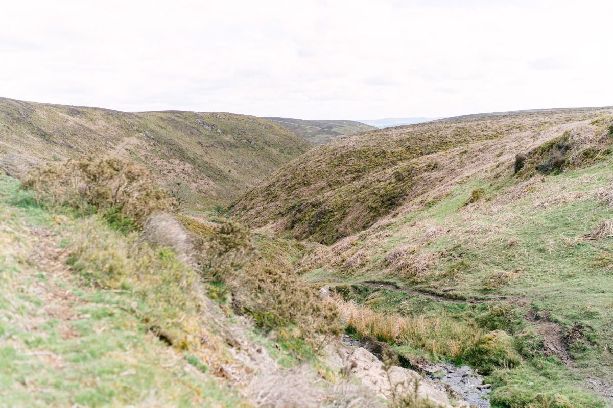 luxury-elopement-photographer-in-the-eng