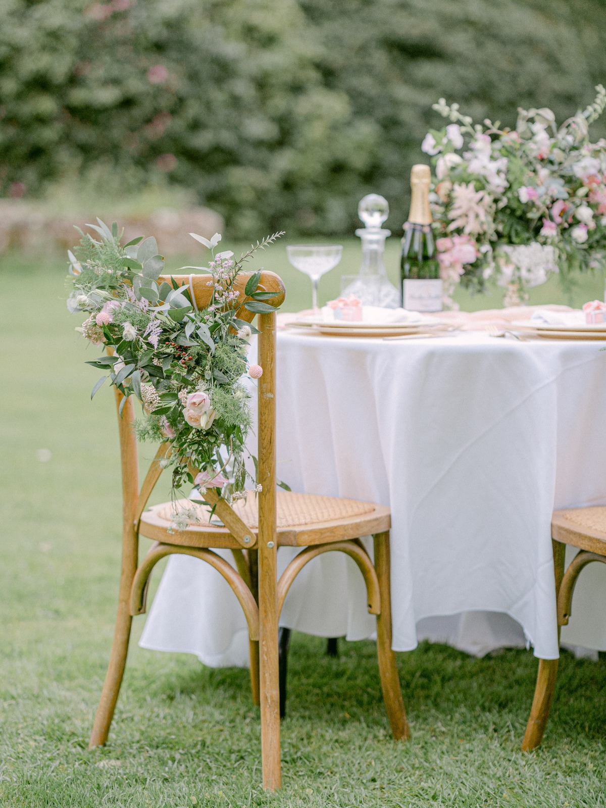 luxury-elopement-photographer-in-the-eng
