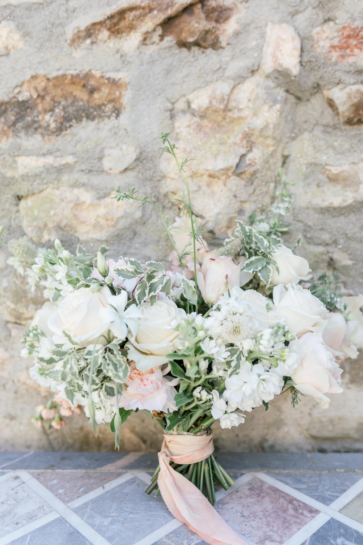 Enchant Your Wedding Guests With An Exquistie Wedding Just Like This One