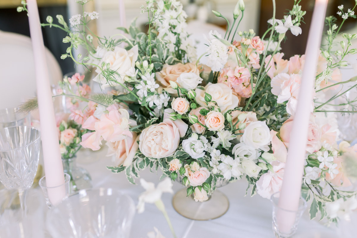 Enchant Your Wedding Guests With An Exquistie Wedding Just Like This One