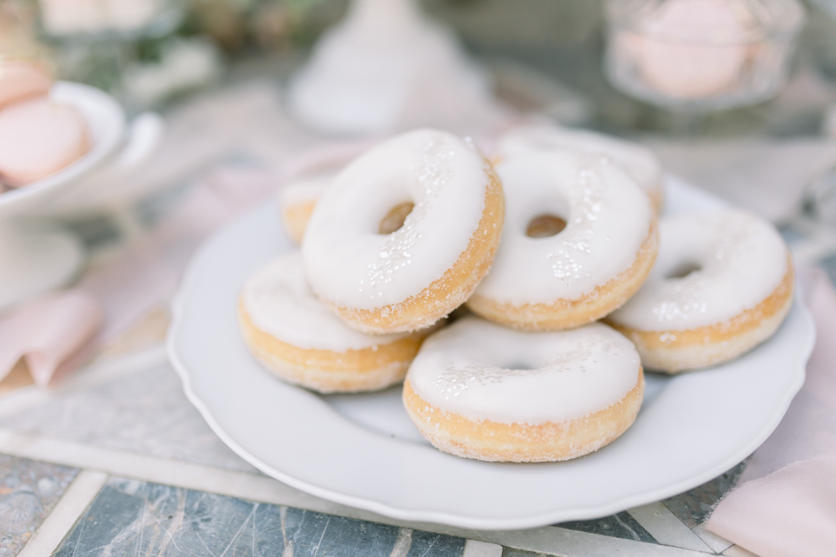 Enchant Your Wedding Guests With An Exquistie Wedding Just Like This One