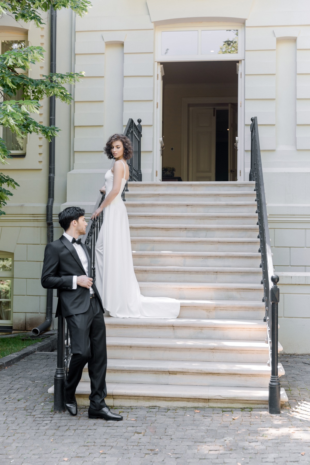 Chic Modern Wedding In A Historic Georgian Estate