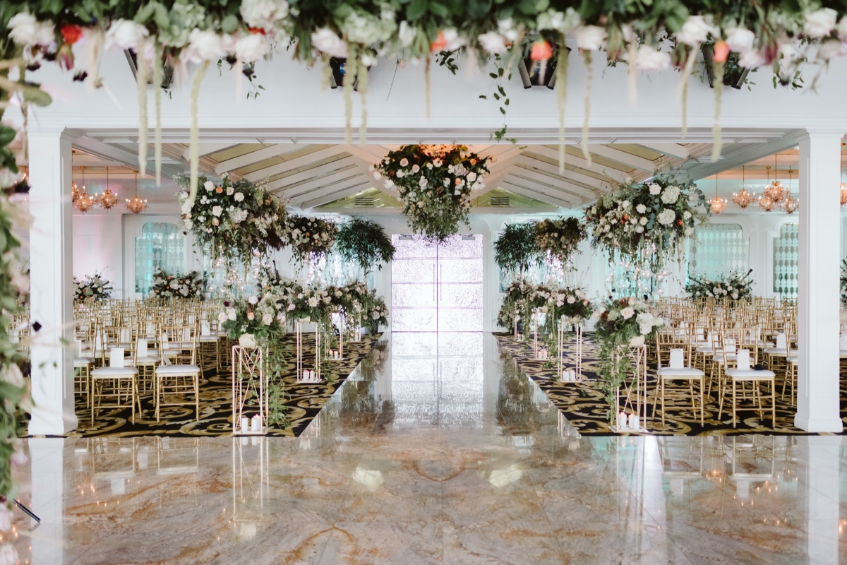 And Here's Why It Pays To Invest In Your Wedding Florals