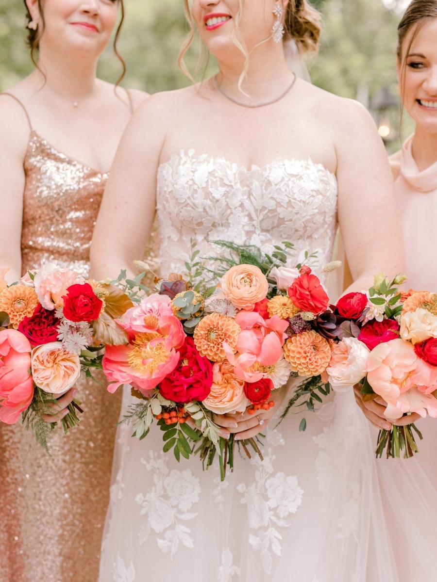 How To Keep The Color In Your Timeless Wedding Design