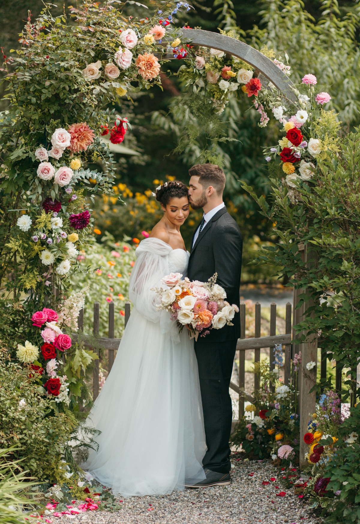mowfield-maine-flower-wedding-16