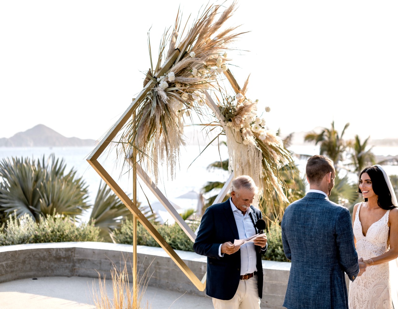 stylish-monochromatic-micro-beach-weddin