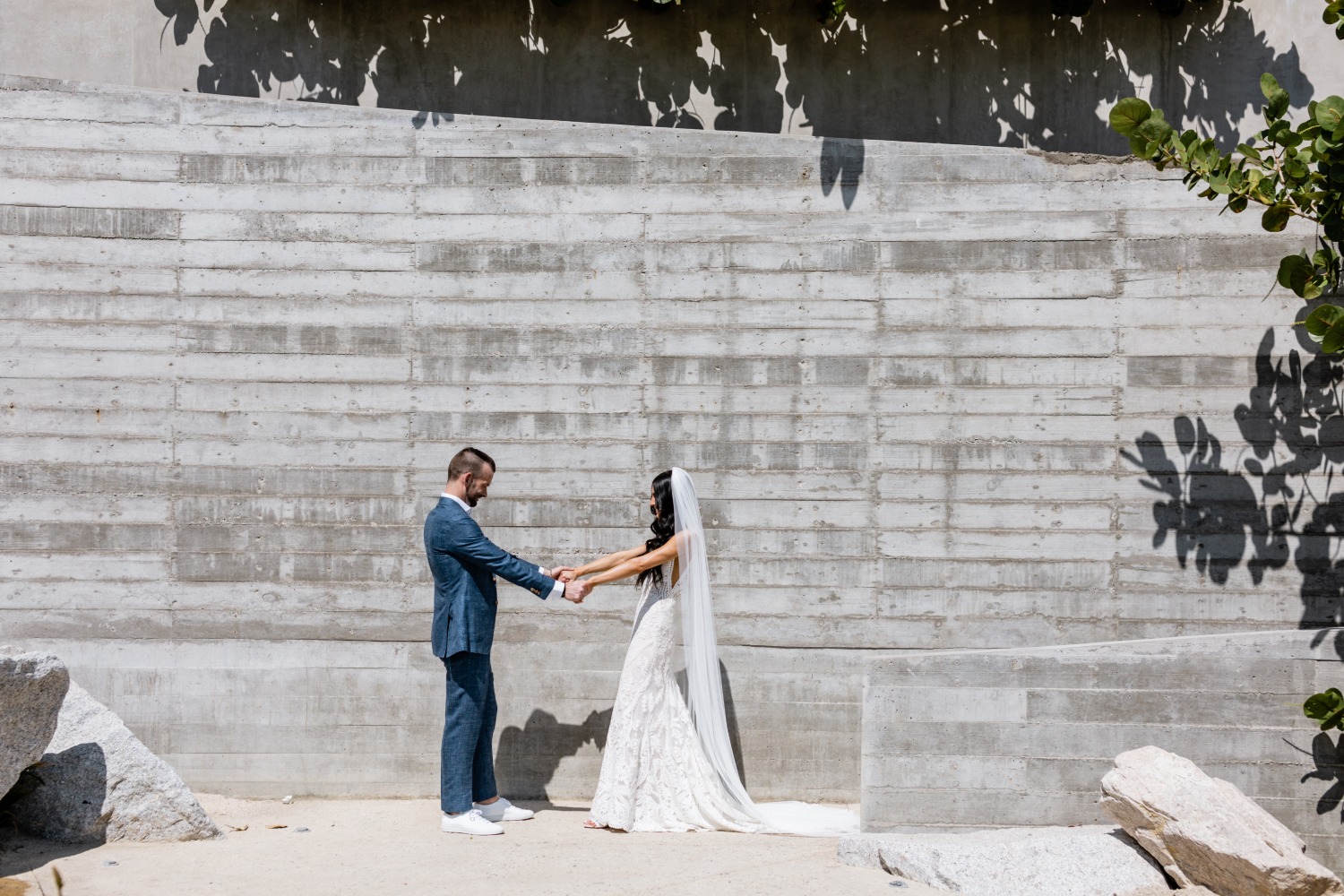 stylish-monochromatic-micro-beach-weddin