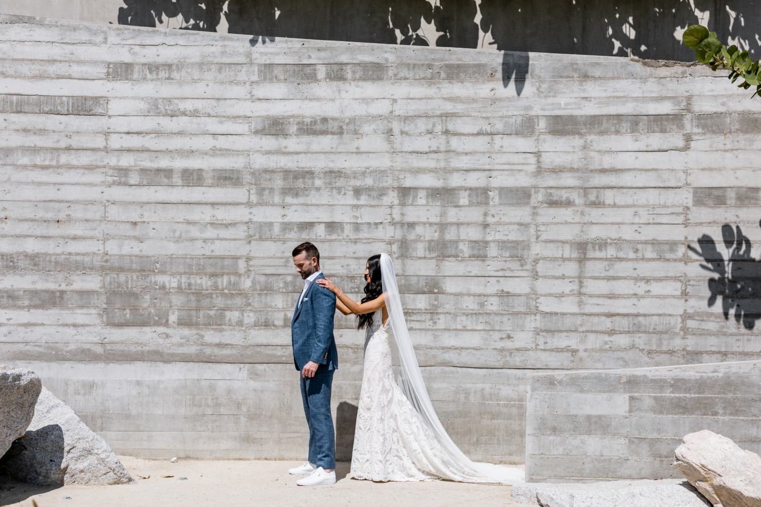 stylish-monochromatic-micro-beach-weddin