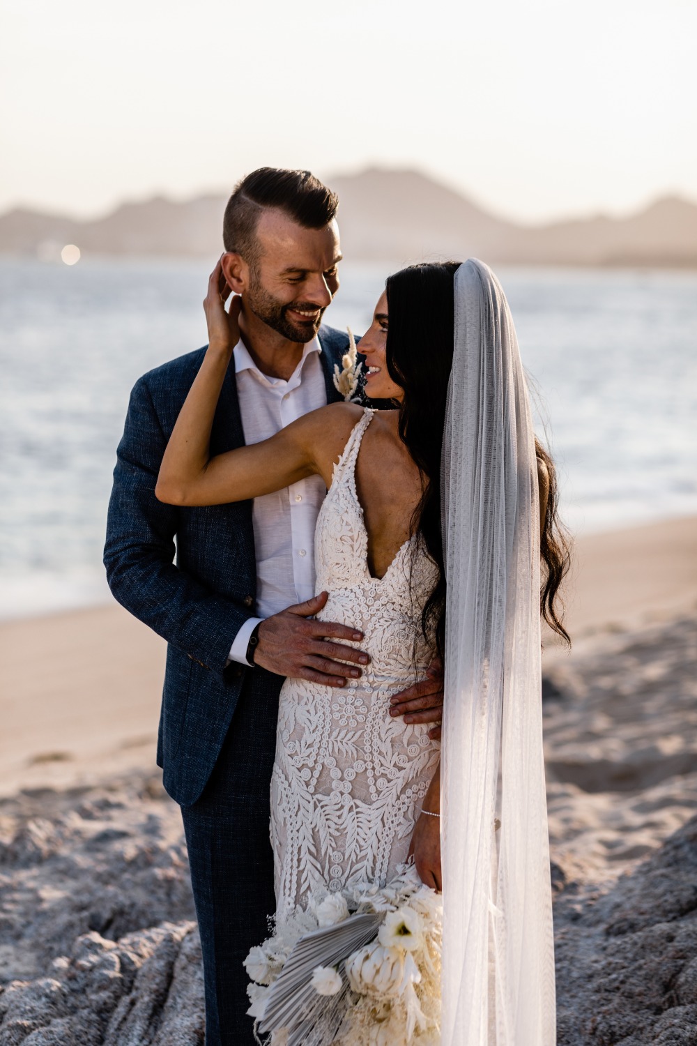 stylish-monochromatic-micro-beach-weddin