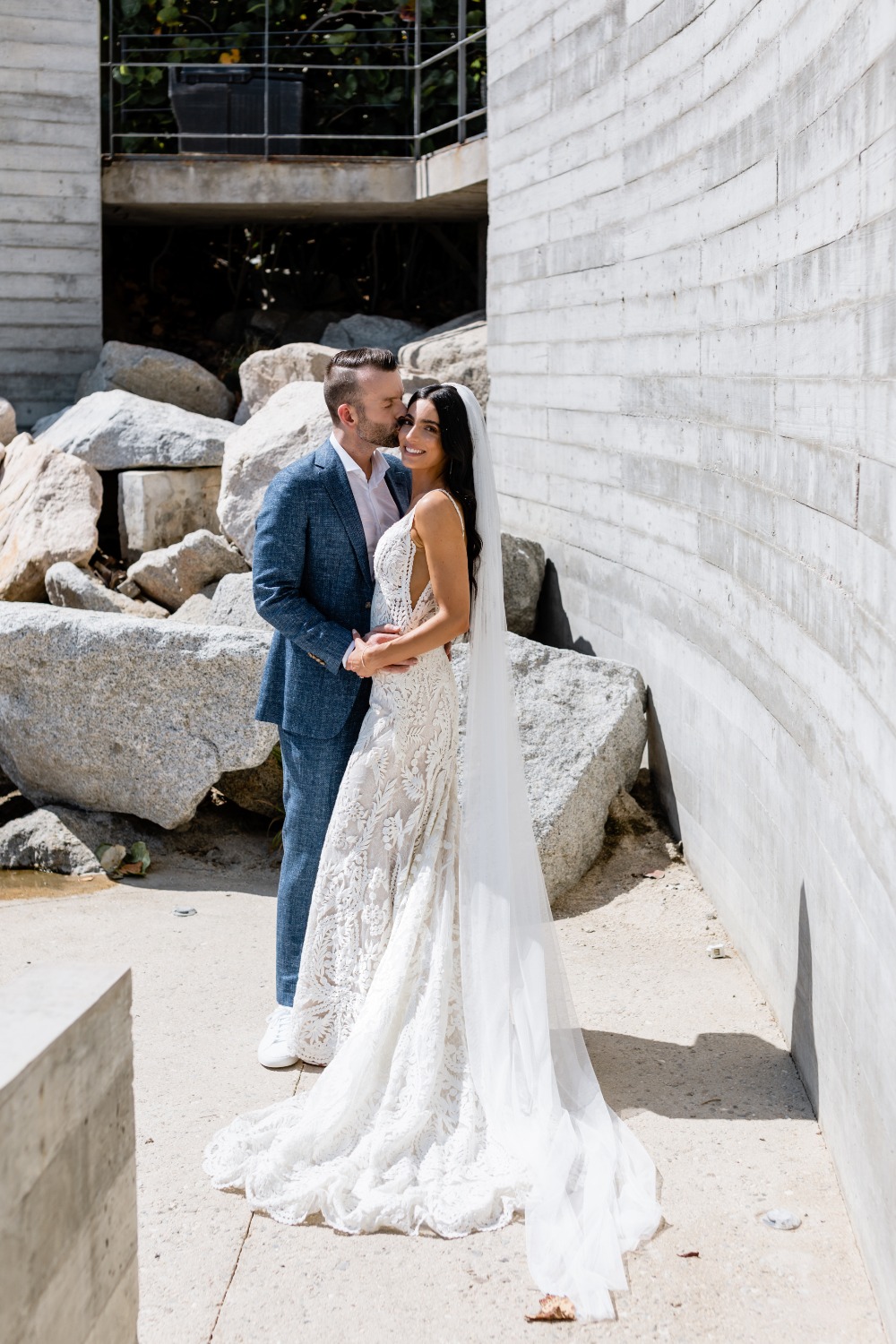 stylish-monochromatic-micro-beach-weddin