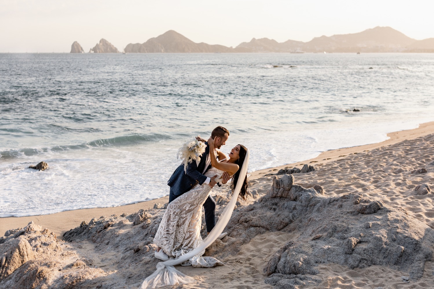 stylish-monochromatic-micro-beach-weddin