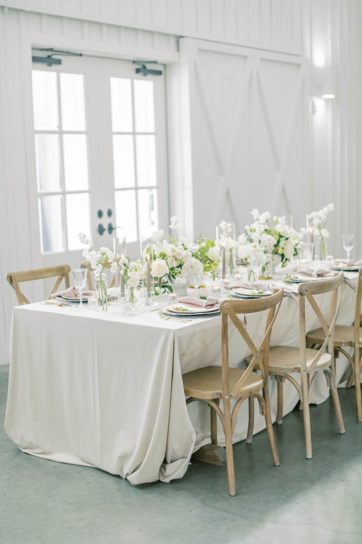 the-farmhouse-wedding-christina-elliott