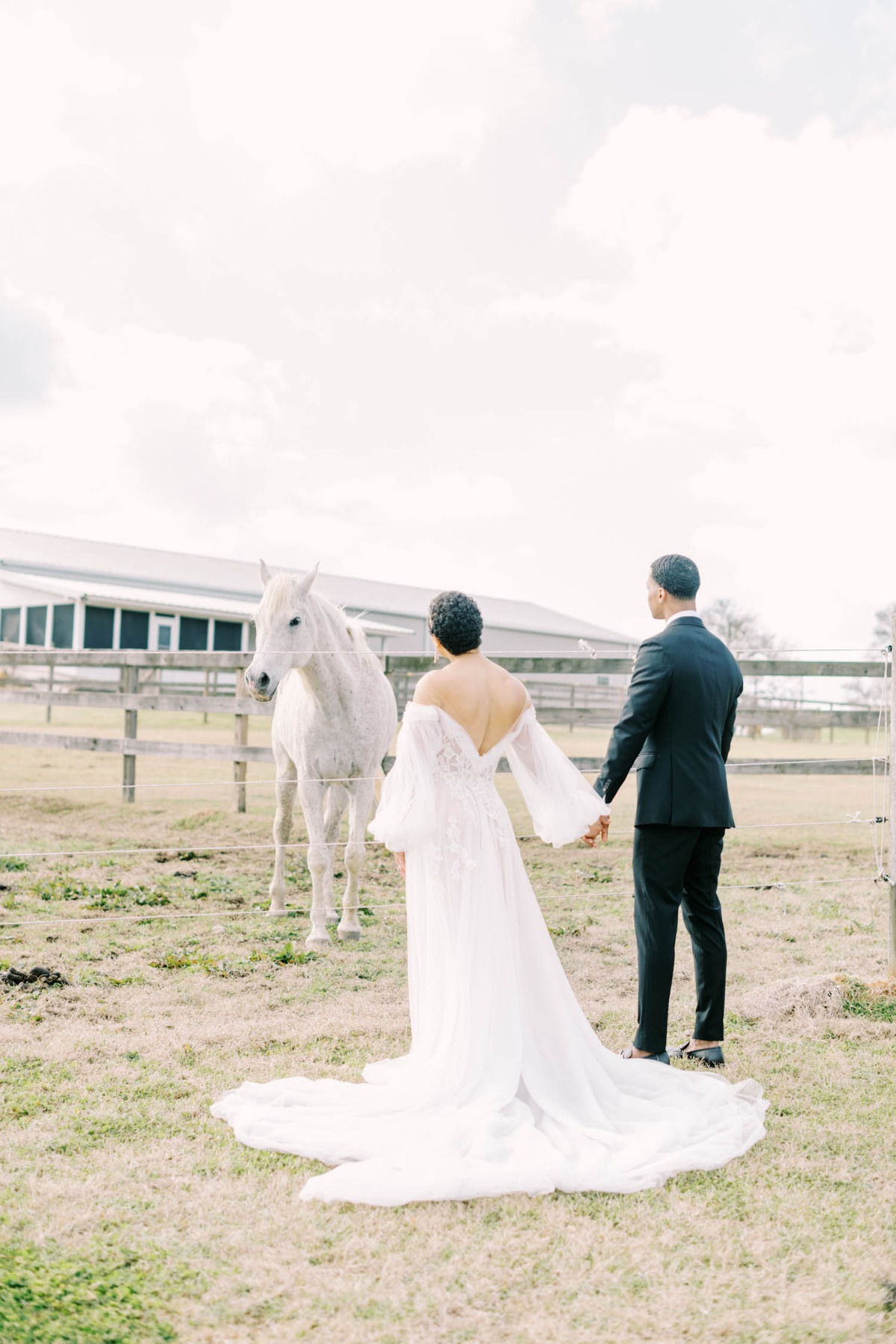 the-farmhouse-wedding-christina-elliott