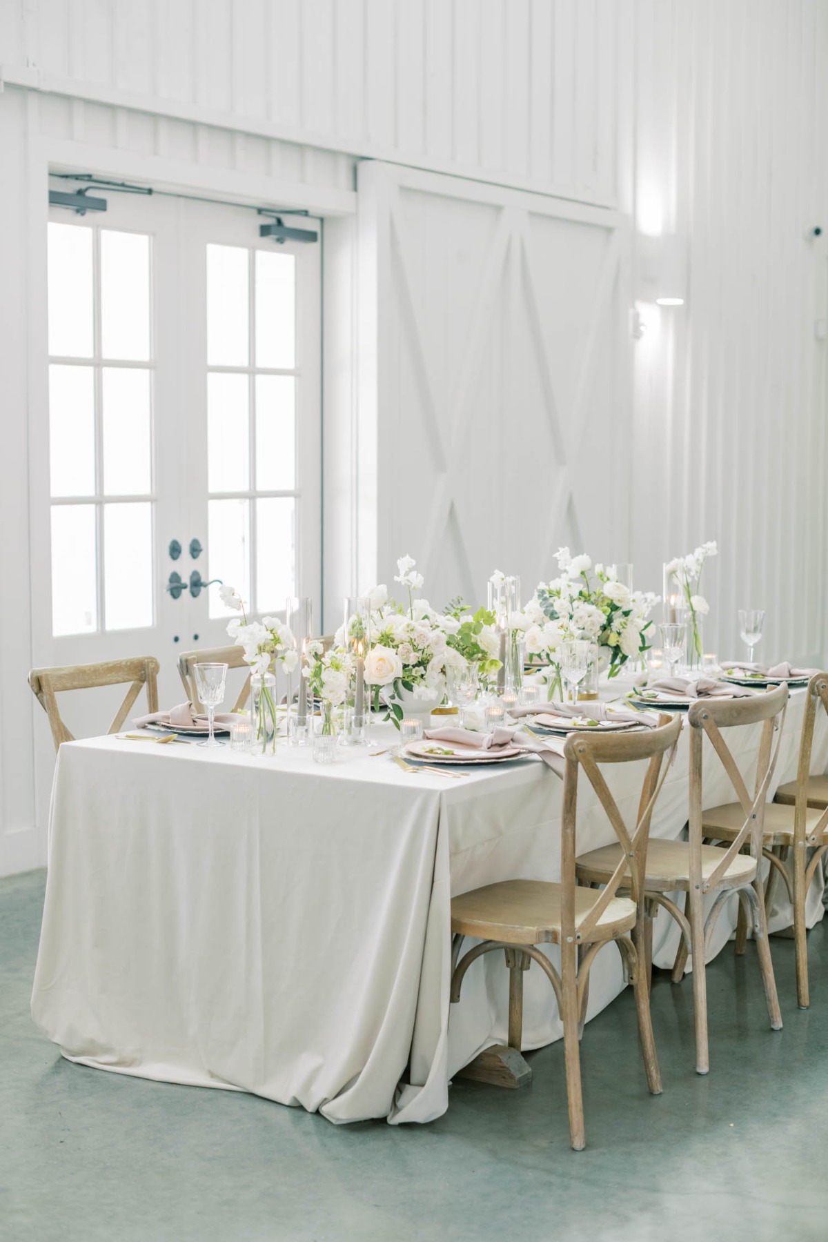 the-farmhouse-wedding-christina-elliott