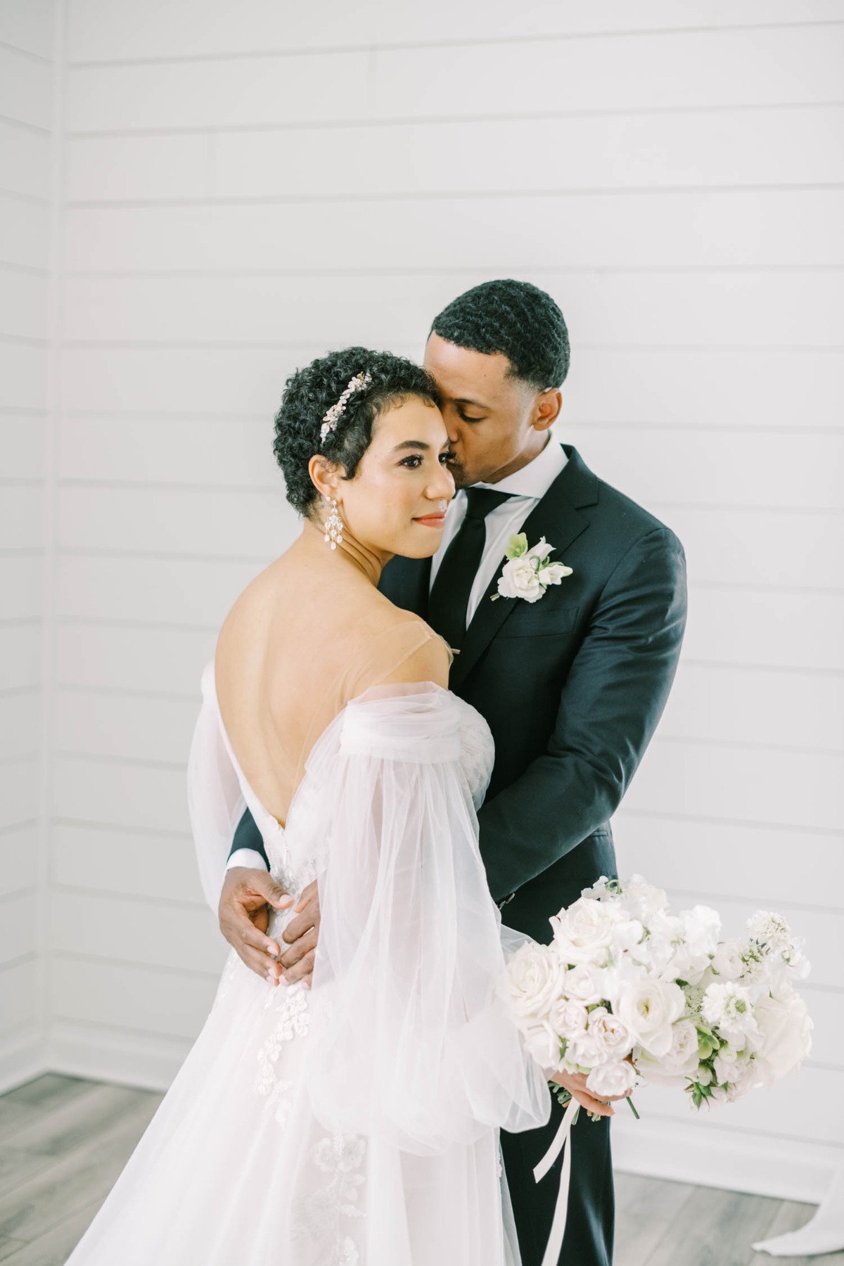 the-farmhouse-wedding-christina-elliott
