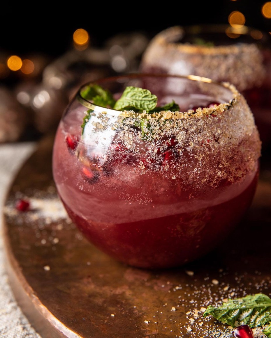 10 Winter Cocktails and Mocktails to get Cozy with this Holiday Season