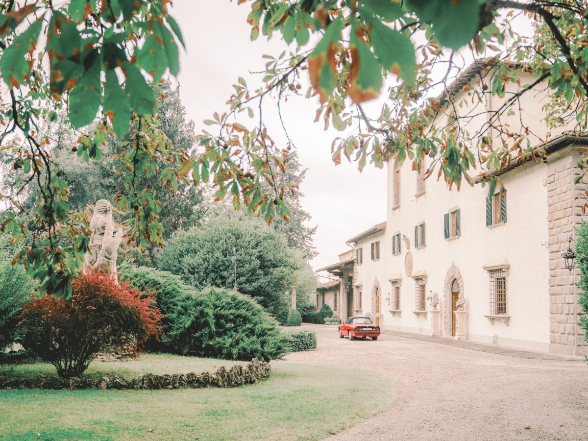 Dreamy La Dolce Vita Wedding In A Tuscan Villa