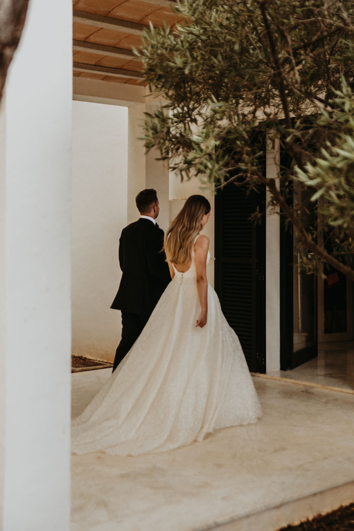 English Countryside Meets Clean And Contemporary In This Destination Wedding In Ibiza