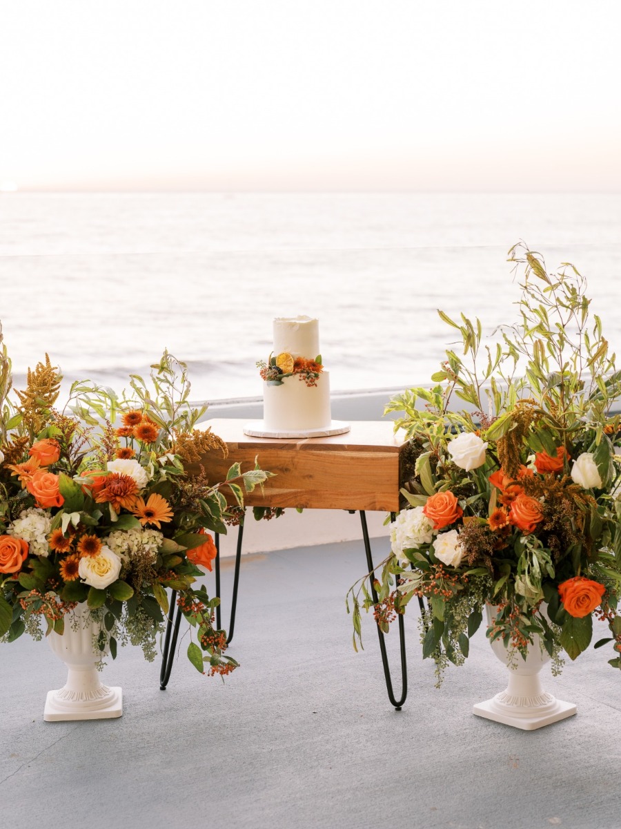 This Chic Micro Wedding On The San Diego Coast Was Only 15k