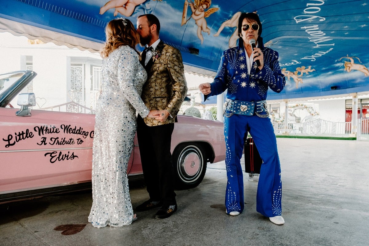 9 Things You Should Know Before You Elope in Las Vegas