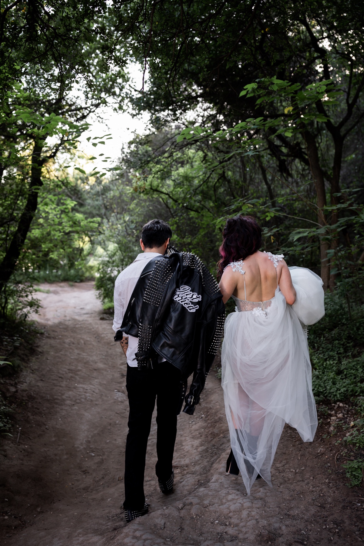 love-struck-elopement-tx-lomonico-photog