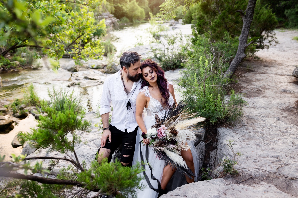love-struck-elopement-tx-lomonico-photog