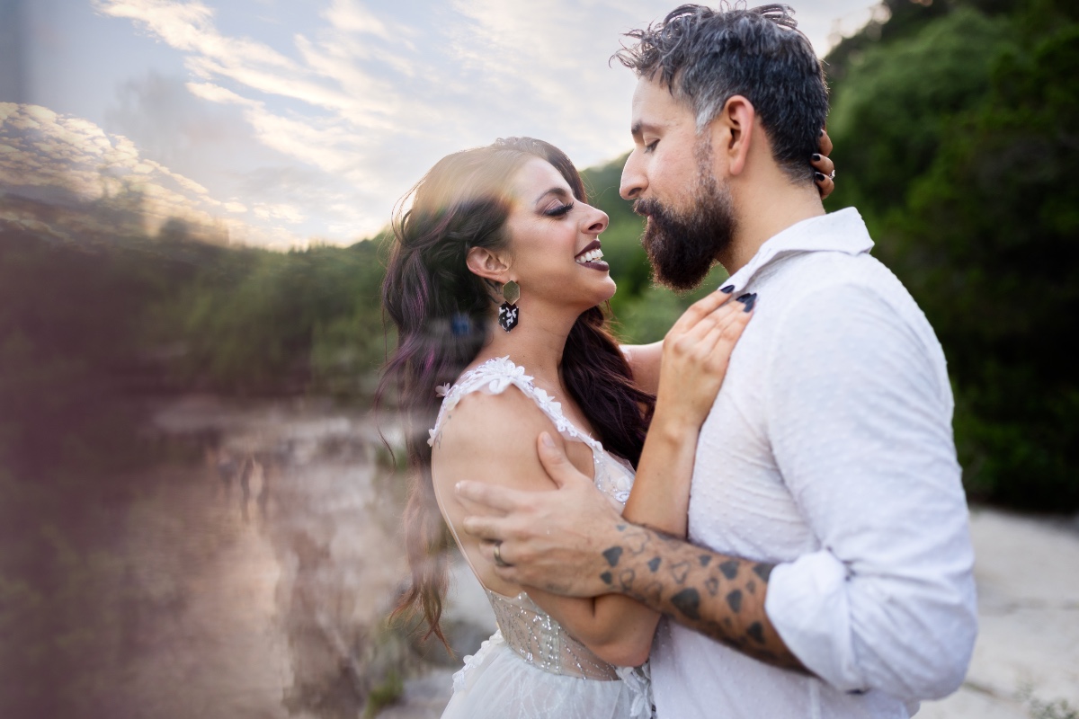 love-struck-elopement-tx-lomonico-photog