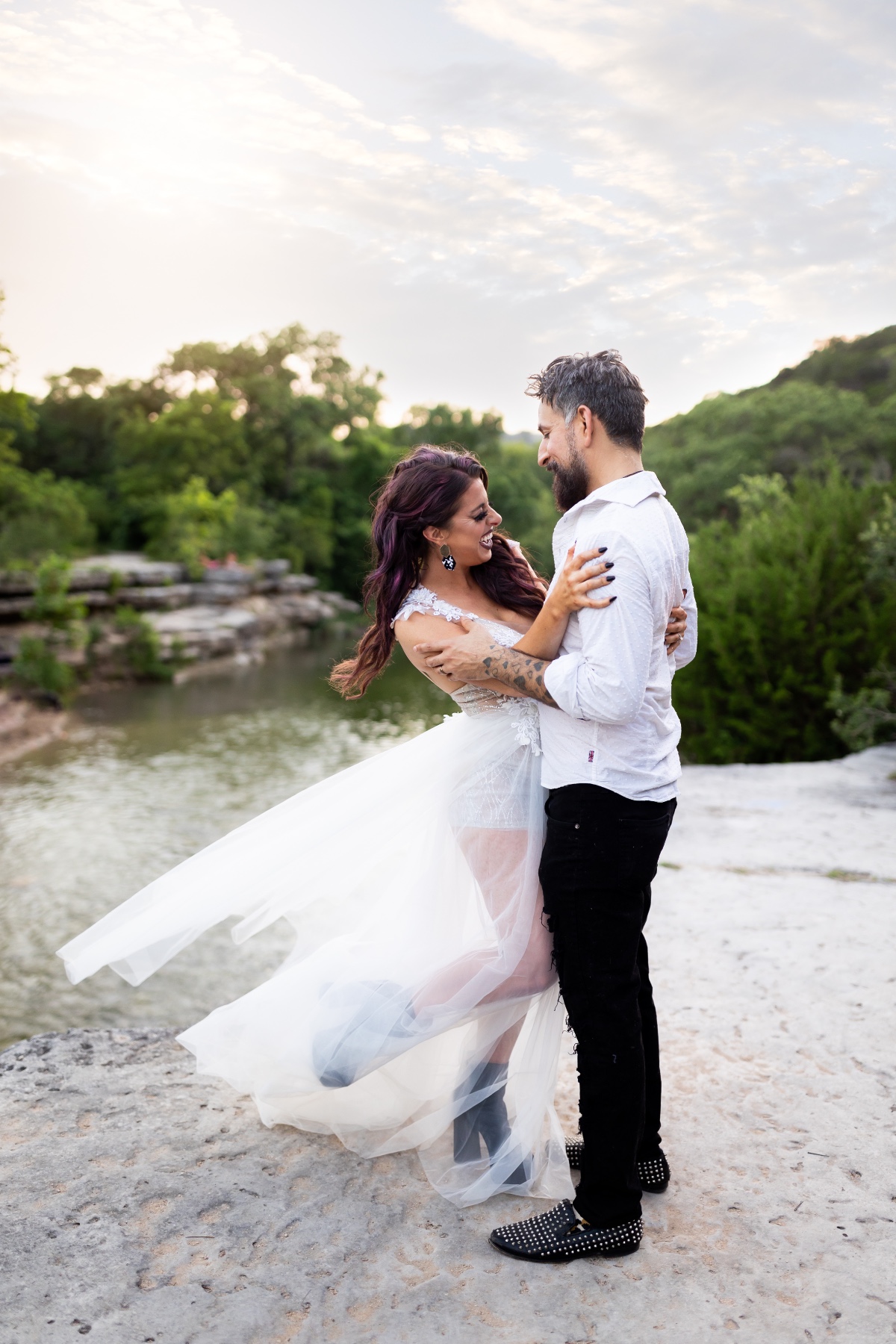 love-struck-elopement-tx-lomonico-photog