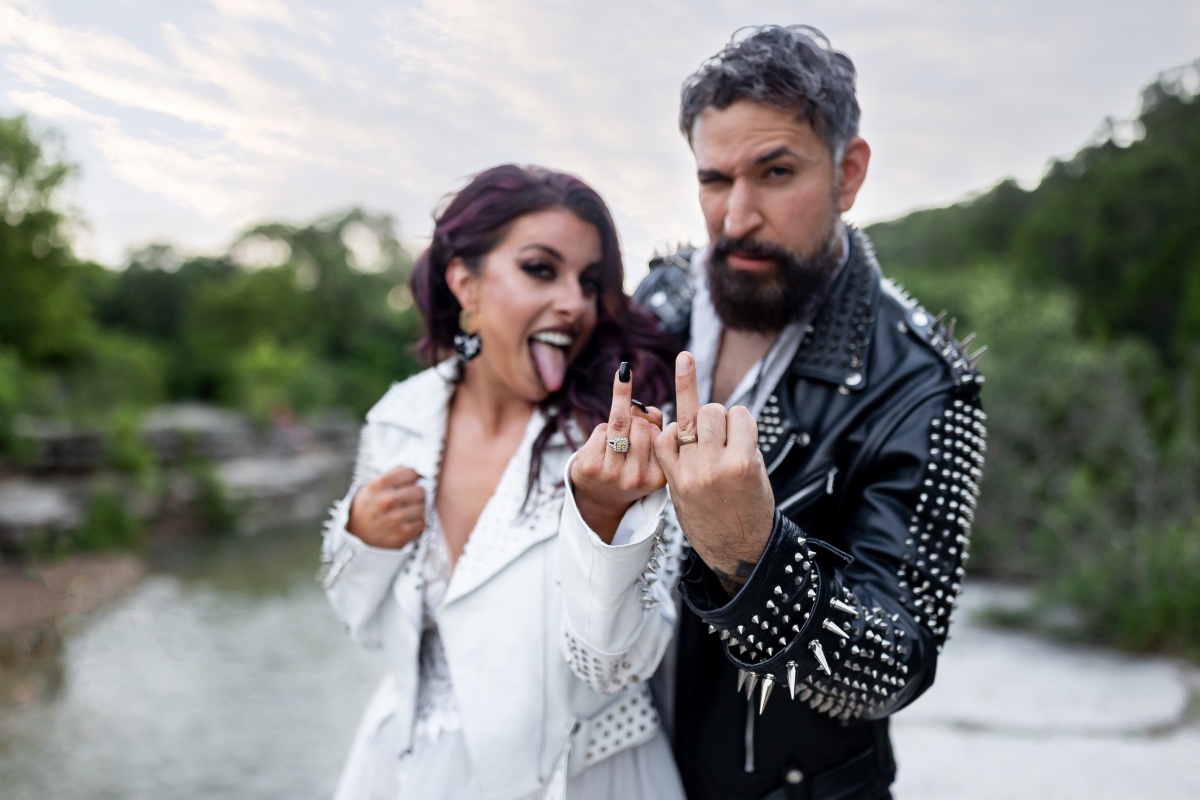 love-struck-elopement-tx-lomonico-photog