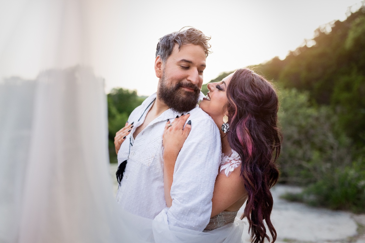 love-struck-elopement-tx-lomonico-photog