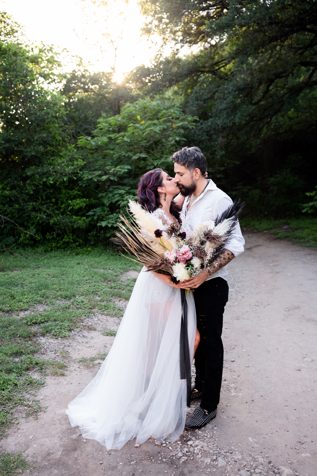 love-struck-elopement-tx-lomonico-photog