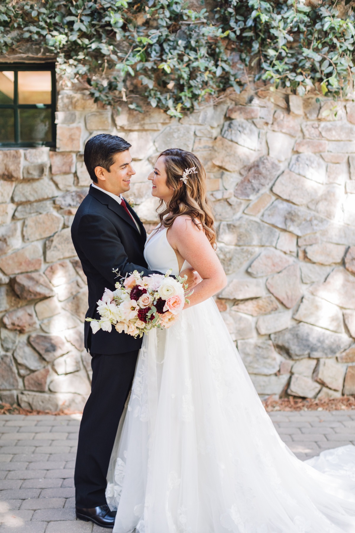 rebecca-martin-wedding-wine-and-roses-lo