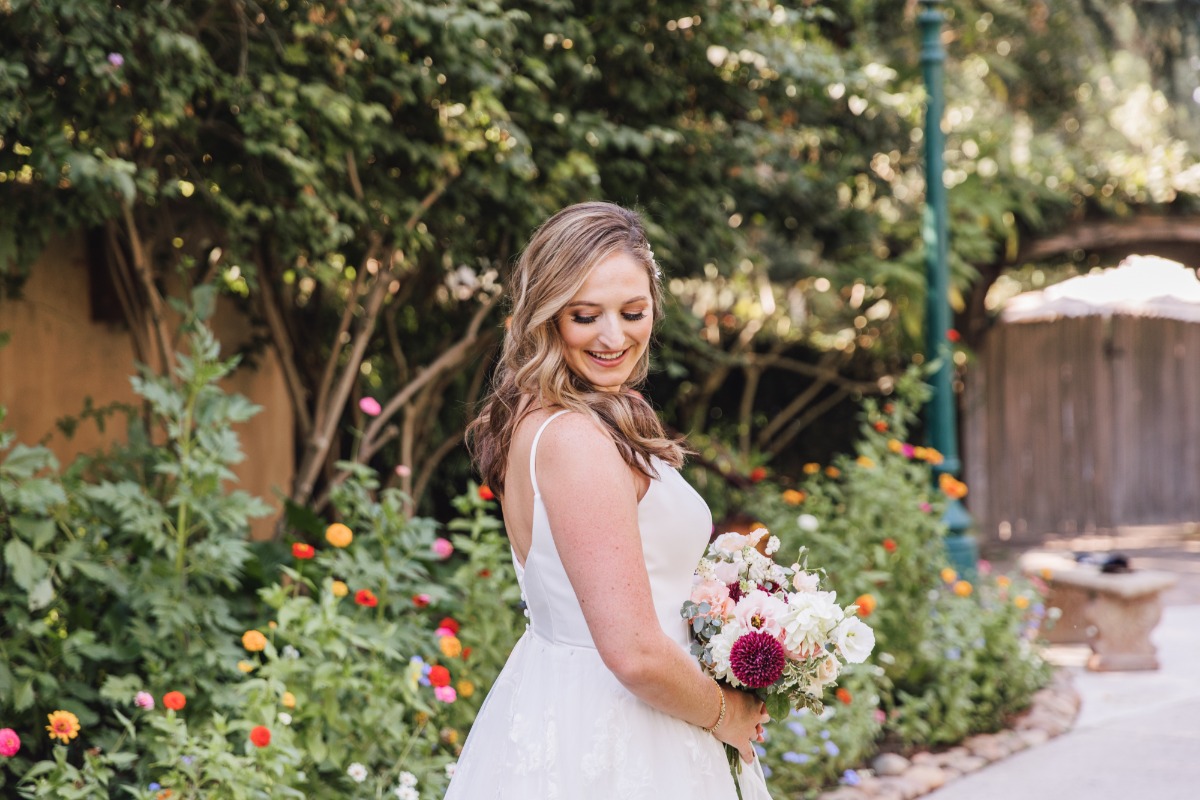 rebecca-martin-wedding-wine-and-roses-lo