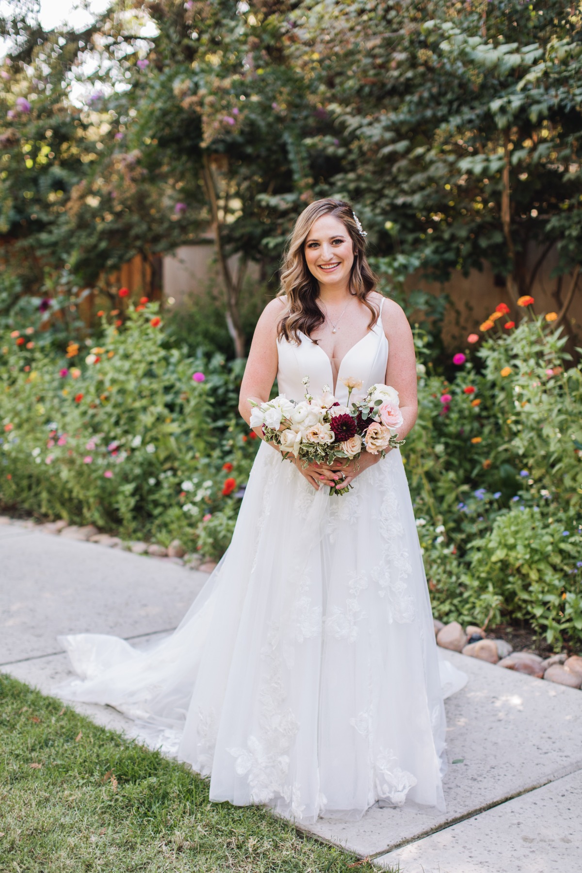 rebecca-martin-wedding-wine-and-roses-lo